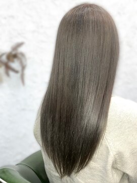 ハテナ(hatena) ツヤ感×スモーキーアッシュ