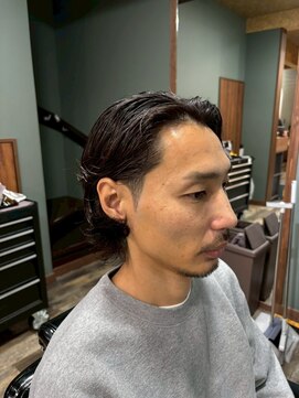 MEN’S HAIR/サーフカール/刈り上げセンターパート/柏