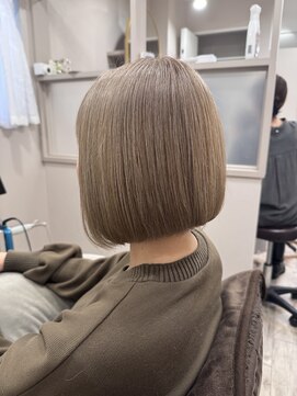 カミノワ(kaminowa) 白髪率80%おすすめスタイル/神戸/三宮/白髪ぼかし/脱白髪染め