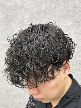 グロップ 町田(GLOP) 動きと束感のメンズ波巻きパーマ