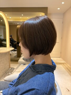 リリー 鷺沼店(RILLY) 〈キシタクヘアー〉大人ショートボブ