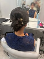 クレア(Crea) キレイ目シニヨン