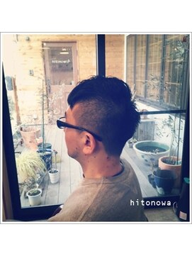 ヒトノワ ヘアアンドシェービングエステ(hitonowa) サイドをすっきり刈り上げたメンズショート!