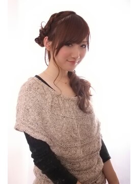 ヘアーガーデン ハニワ(Hair Garden 葉庭) 厚めバング ヘアアレンジ