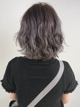 ラフィスヘアー ノア 上新庄店(La fith hair noa) 【Lafith】グレーパープル×ショートボブスタイル