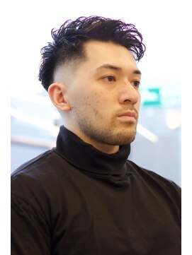 にもう アイロンパーマ　濡れパン　スキンフェードA