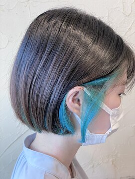 ニコ カシェート 狭山市東口店(nico-cachette) ミニボブ×インナーカラー　ターコイズブルー