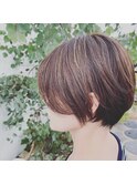 ショートボブ