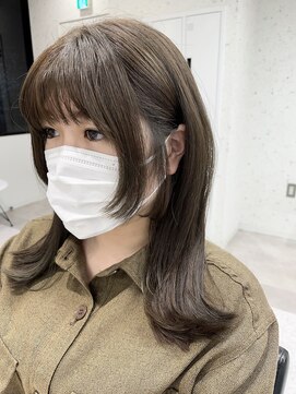 アデプト 北千住店(adept) 【adept北千住　エリ】くびれウルフ×オリーブカラー