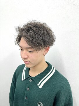 グルグル 下総中山店(GULGUL) ツイストスパイラルパーマ【野村翼】