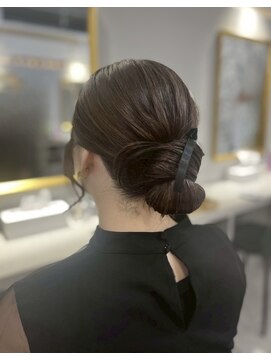 ヘアアレンジメント ボガスティーズ 川崎店(Hair arrangement Vogusty's) タイトシニヨン