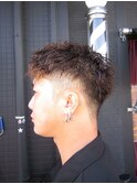 10代20代王道人気ツイストスパイラル×フェードモテ髪トレンド