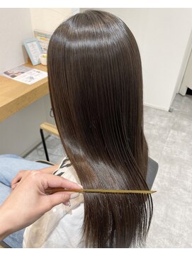 トゥーザシー(TO THE SHE) 髪質改善　ストレート