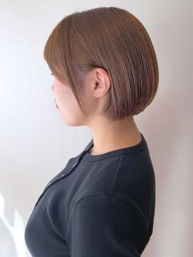 ハイトーンボブ ミニボブ ミルクティーベージュ ブリーチ