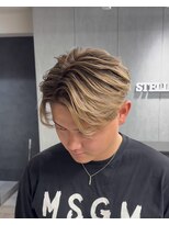 ステラ(STELLA) メンズ/バレイヤージュ/センターパート/ブリーチ&ダブルカラー