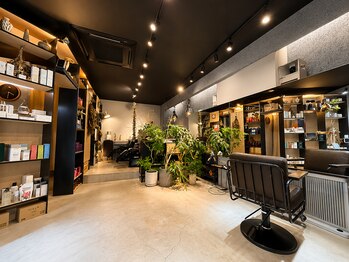 シュウ(SHU)の写真/【なんば/髪質改善】大人女性の為の完全マンツーマンプライベートサロン★髪質改善と白髪ハイライトに特化!