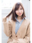 カチっとしすぎないストレート