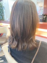 マーリャヘアー(mallia hair)&nbsp;くびれ外ハネセミロングスタイル