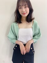 大人フェミニンレイヤーこなれミディアム