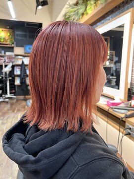 ルーム(Room) コーラルオレンジカラー/外ハネボブ/切りっぱなしボブ