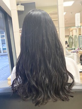 ヘアークリアー 春日部 可愛い透け感ダークトーン/リラックスウエーブが今季の主役