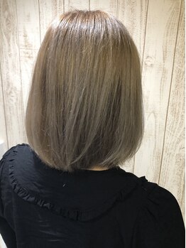 アリュールヘアー ルーチェ(ALLURE hair luce)の写真/[心斎橋/難波]9時～23時☆無休☆平日限定のお得なクーポン有り！平日の時間を有効活用してお得に綺麗に♪