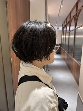 アパートメントオブソロン 船橋2nd(The Apartment of Solon) 黒髪小顔ショート