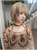 ベージュコントラストデザインカラーボブカット