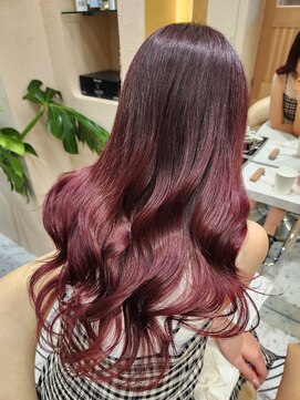 プアメリア 名古屋(Puamelia) 縮毛矯正髪質改善切りっぱなしレイヤーイヤリングカラー白髪染め