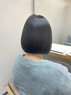 エクラートリアーラ 町田店(ECLART Reala) 髪質改善カラー ブルーブラック×ボブ