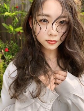 エルフ(elf) アンニュイな質感ウェーブ×シアーバング