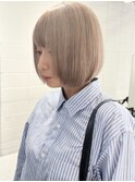 ミルクティーベージュケアブリーチミニボブデザインカラー
