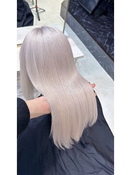 ワンズミラー 原宿(ONE'S MIRROR) 『白すぎたくない人に！』ホワイトベージュ