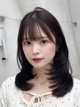 ビュー フクオカ(VIEW FUKUOKA) グレージュ/レイヤーカット/顔周り/くびれ巻き