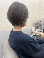 フレームプラス 天王寺あべの店(FRAME+)&nbsp;白髪ぼかしグレージュ×ショートボブ