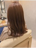 肌馴染み抜群のオレンジカラー