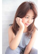 ビームズ ヘアー ブラン(Bee ms HAIR Blanc+)&nbsp;ームズヘアー　ナチュラルストレート　ピンクベージュ