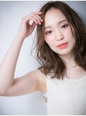 *bliss上尾*センターパート＆無造作カールの大人・抜け感ミディx
