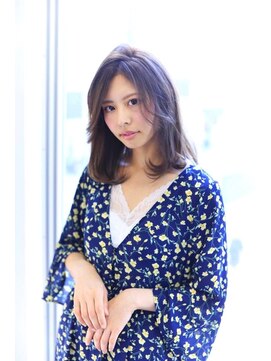 メレット(Meret) 〈Meret〉大人かわいいセンターパート小顔ワンカール