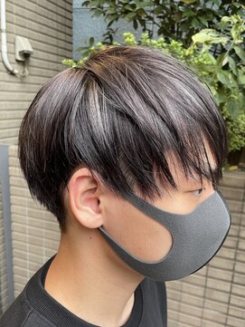 スタジオフォーエイチ(STUDIO 4H) メンズカット/マッシュ/ハイライト/韓国マッシュ/骨格補正カット