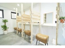 マンスカラー 東陽町(Month Color)の雰囲気（ブロースペース最高品質のヘアケアアイテムが充実）