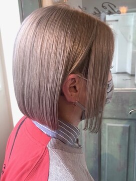 ペルルヘアー(Perlehair) ブリーチonカラー