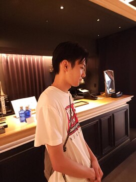 ブロック ジャポン(bloc japon) 前下がりのショートスタイル