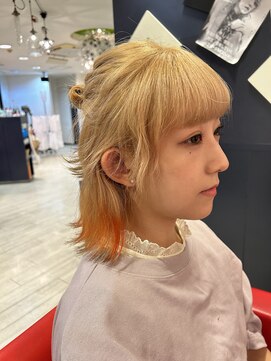 フリーダム ヘアー ザ ムー(Freedom Hair THE MOO) カット×アイロン仕上げ