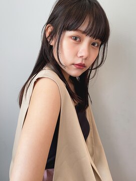 ユイル(Uil) 小顔前髪顔周りレイヤー×グレージュカラー デザインカラー