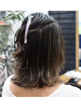 ビヨウシツジュウロク(BiYOSHiTSU16) インナーハイライト