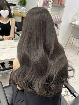 アマトウキョウ アユンチェ(AMA TOKYO×AYUNCHE) アッシュグレージュ   アッシュグレー  透明感カラー