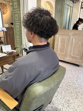 サンバイセライロ 千葉(SAN. by celilo) メンズトレンドヘア/波巻きパーマ/刈り上げマッシュ/関祐翔