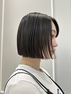 ネオリーブギンザ 銀座店(Neolive GINZA) (銀座) 切りっぱなしミニボブ 美髪縮毛