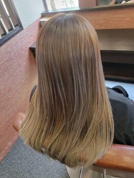 髪と地肌に優しいエイジングケアを提供する《Rock the Boat》◇若々しさを取り戻し、美髪へ導きます。